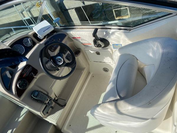 2006 Sea Ray 240 Sundancer - 22
