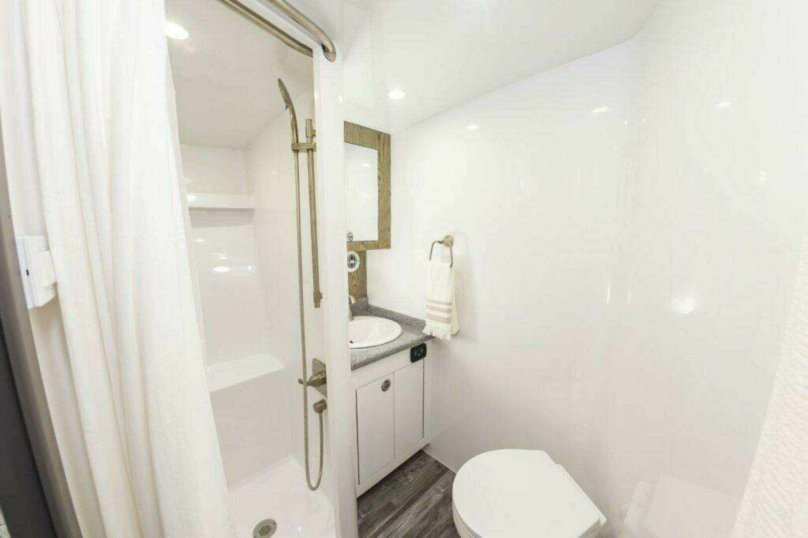2025 Custom Carolina Sportfish - Image 41