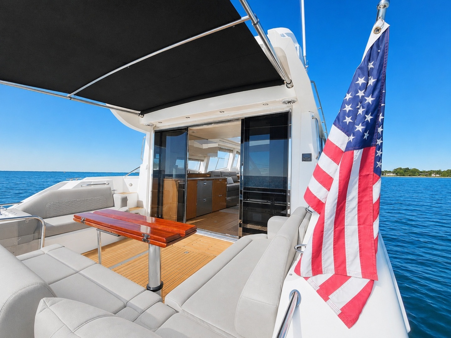 2019 Sea Ray 520 Sundancer - Image 17