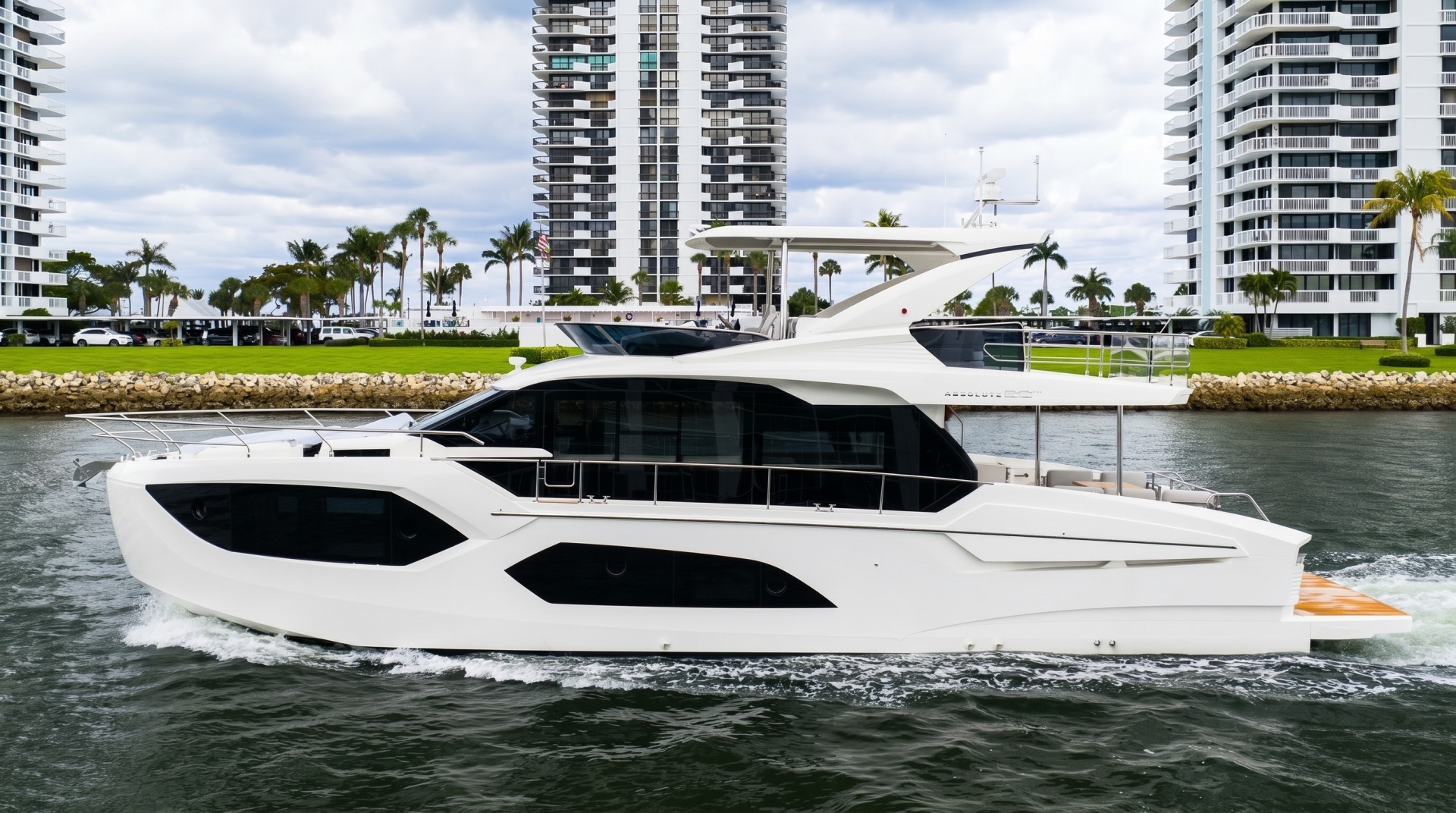2027 Absolute 60 Fly - Image 3