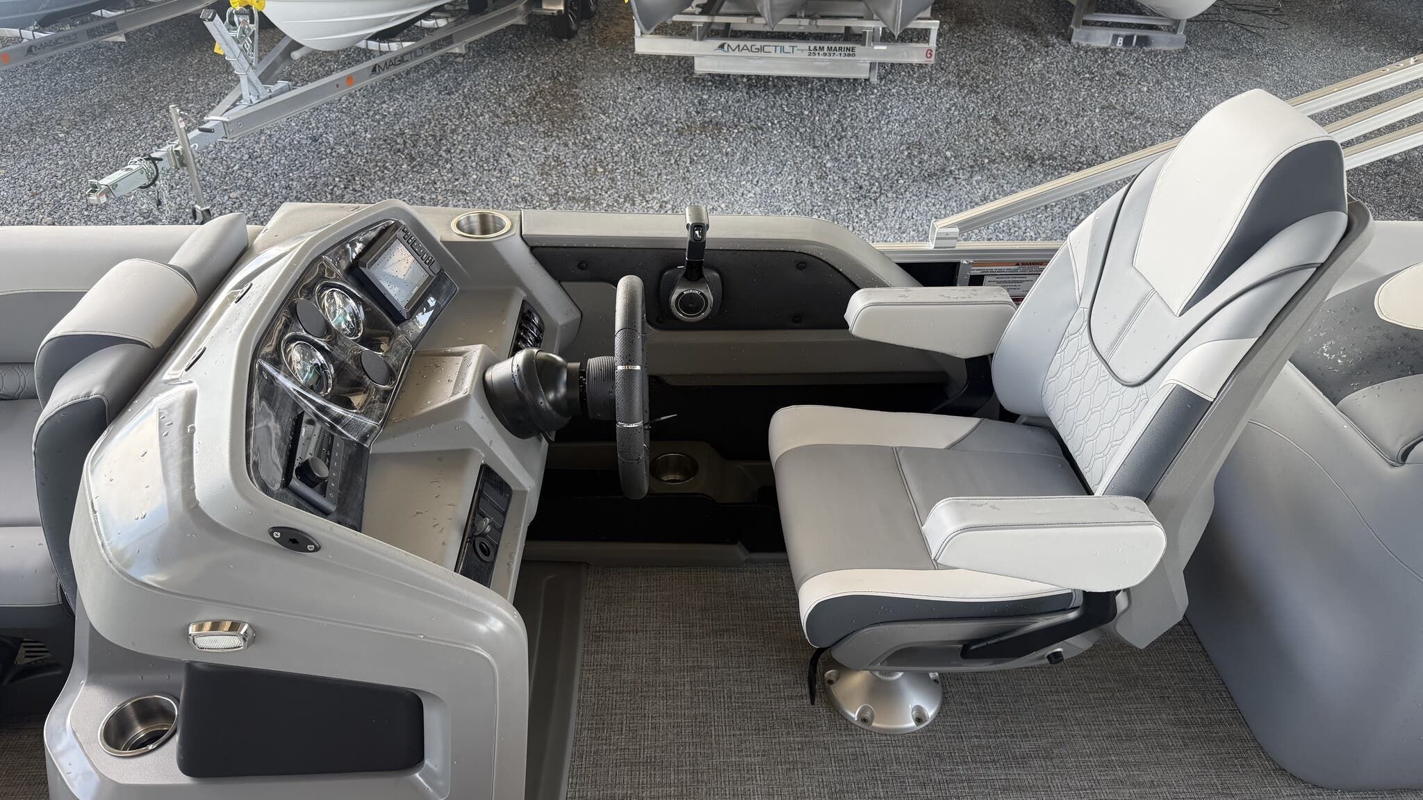 2026 Tahoe Pontoon Boats LTZ 23 QUAD LOUNGER-140HP - 7