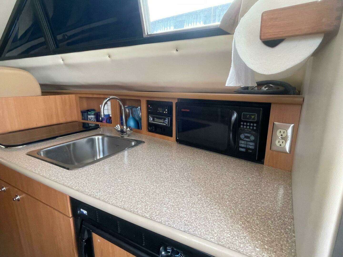 2007 Bayliner 288 - Image 16