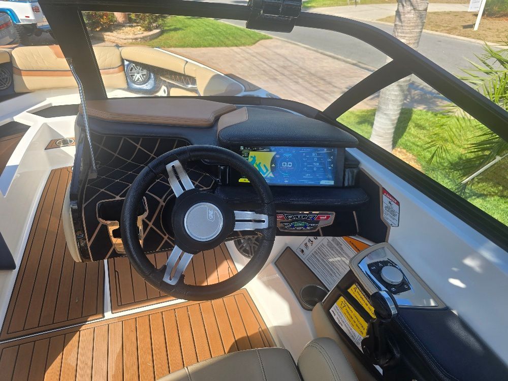 2020 Nautique GS24 - 26