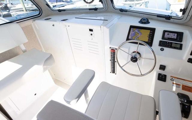 2025 Parker 2520 XLD Sport Cabin - 6