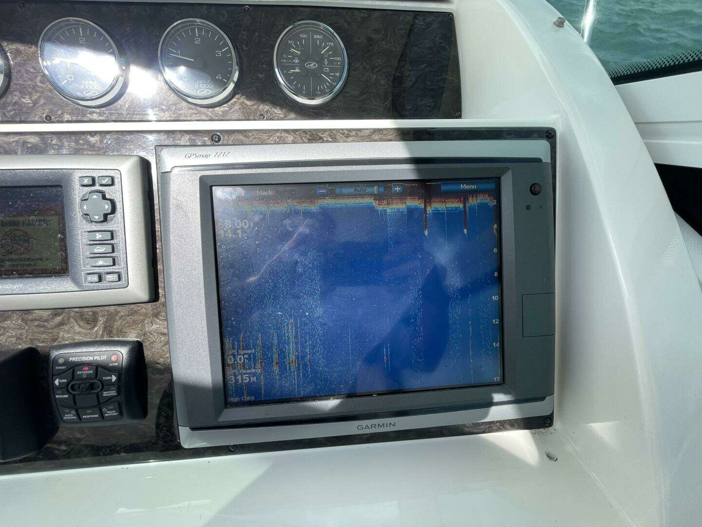 2010 Sea Ray 450 Sundancer - Image 54