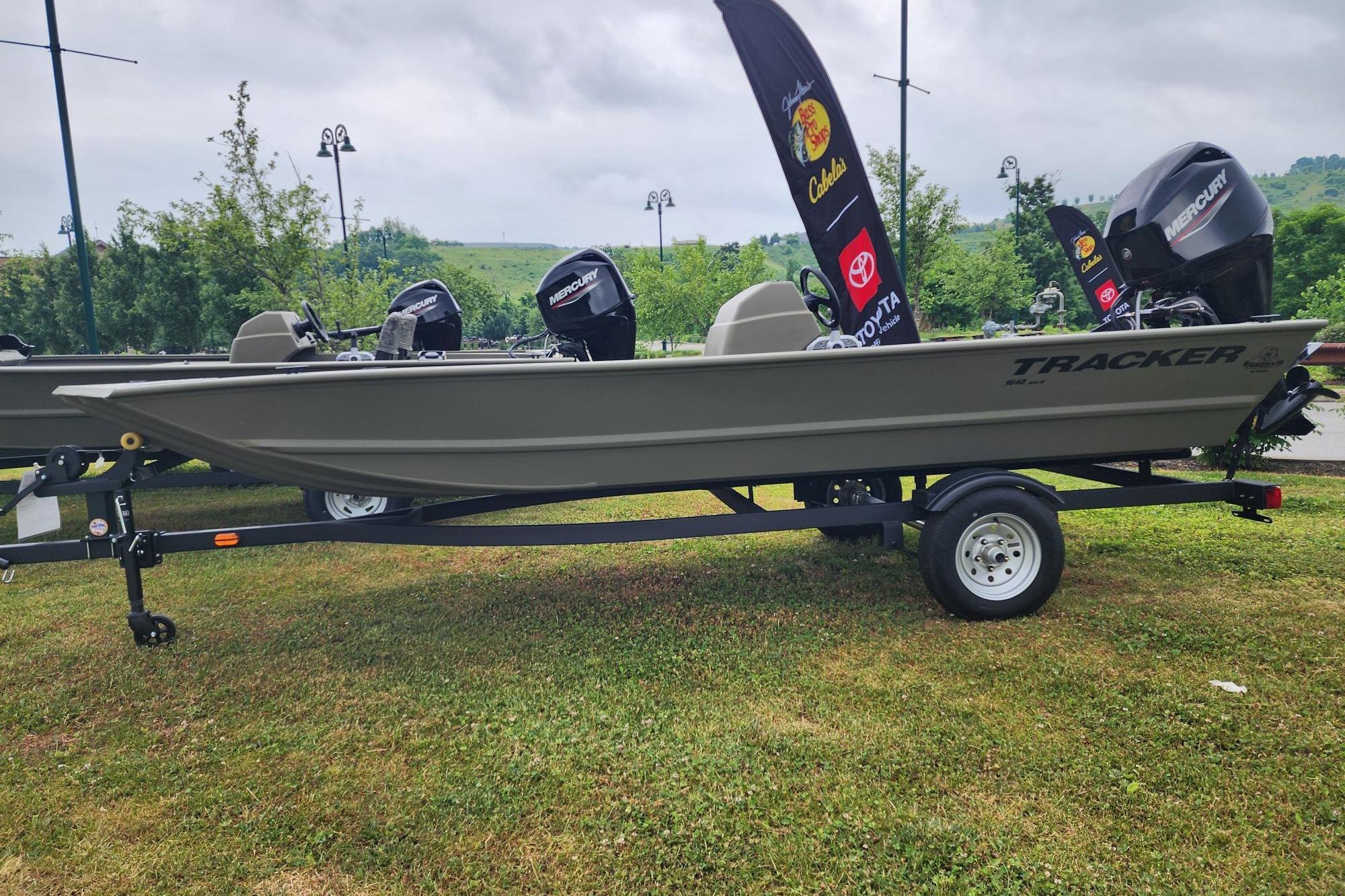 2026 Tracker Grizzly 1648 SC