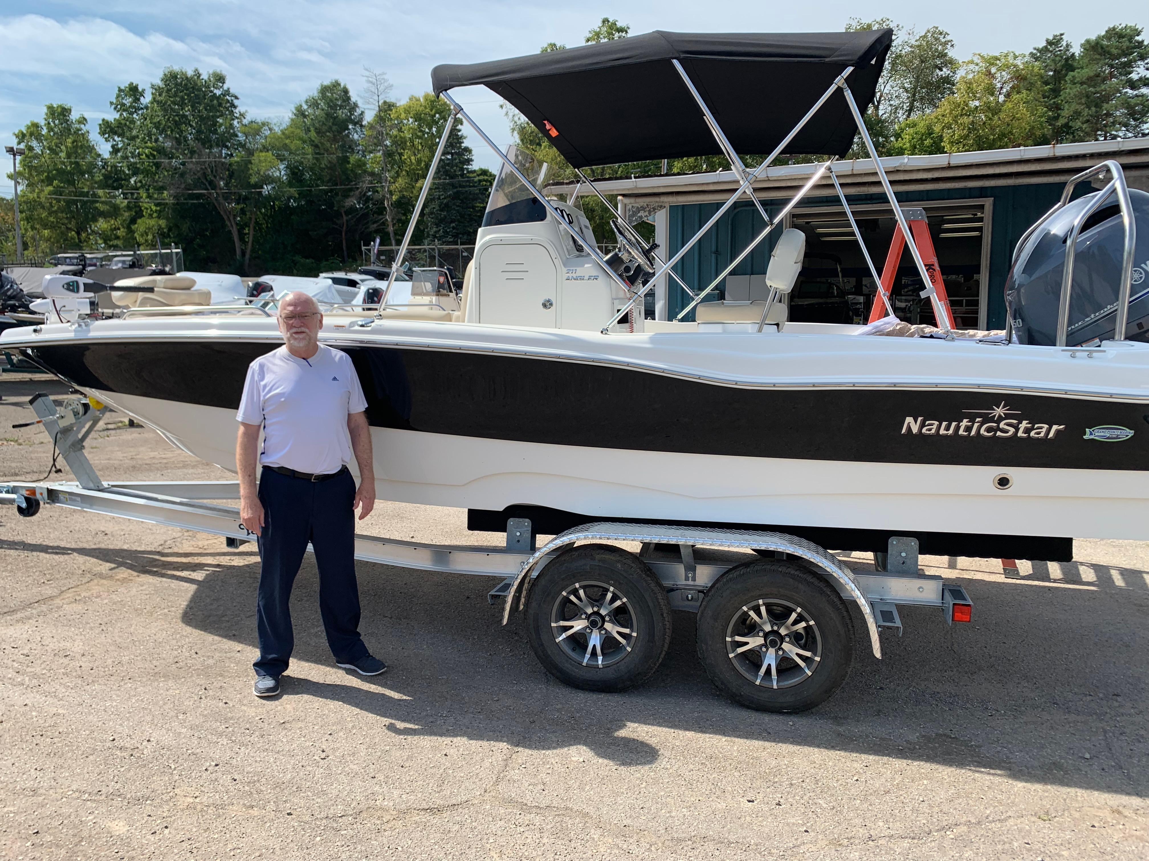 2018 NauticStar 211 Angler