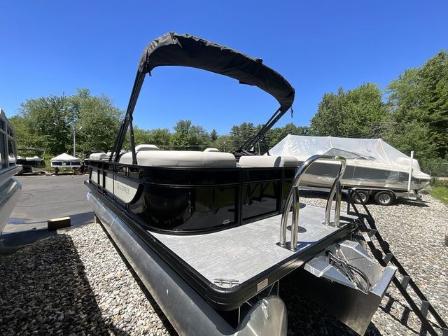 2026 Godfrey Marine Xperience 2286 SBX Sport Tube 27 In. Package - 3
