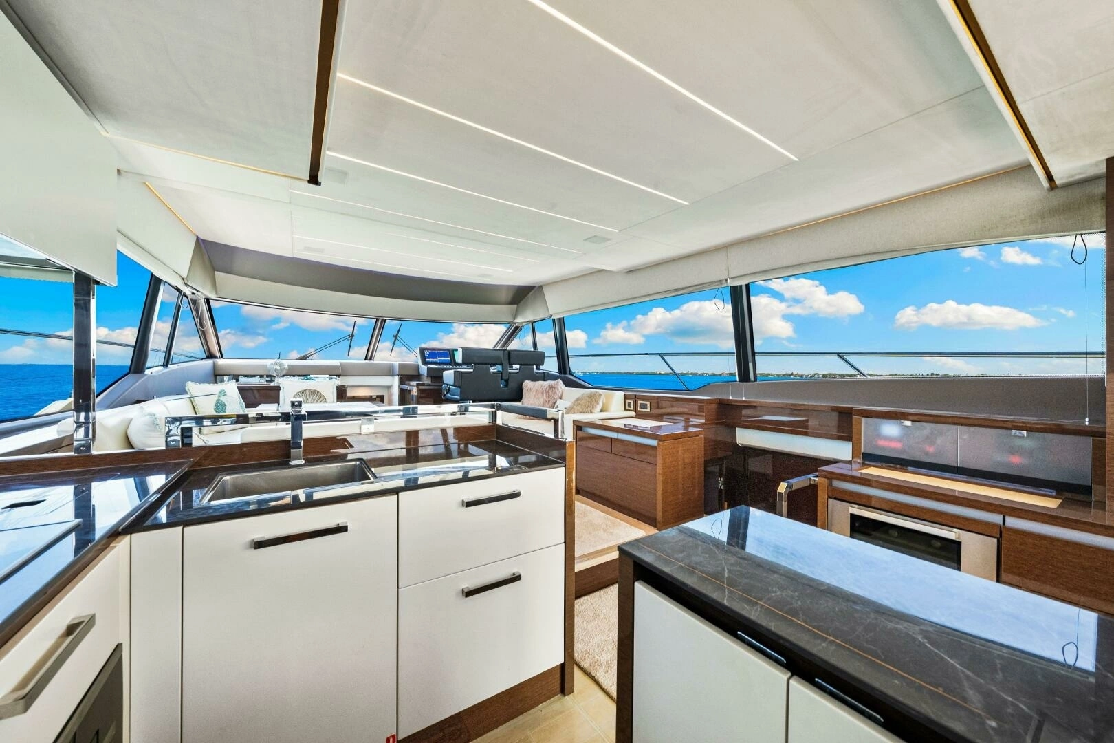 2019 Prestige 630 Flybridge - Image 34
