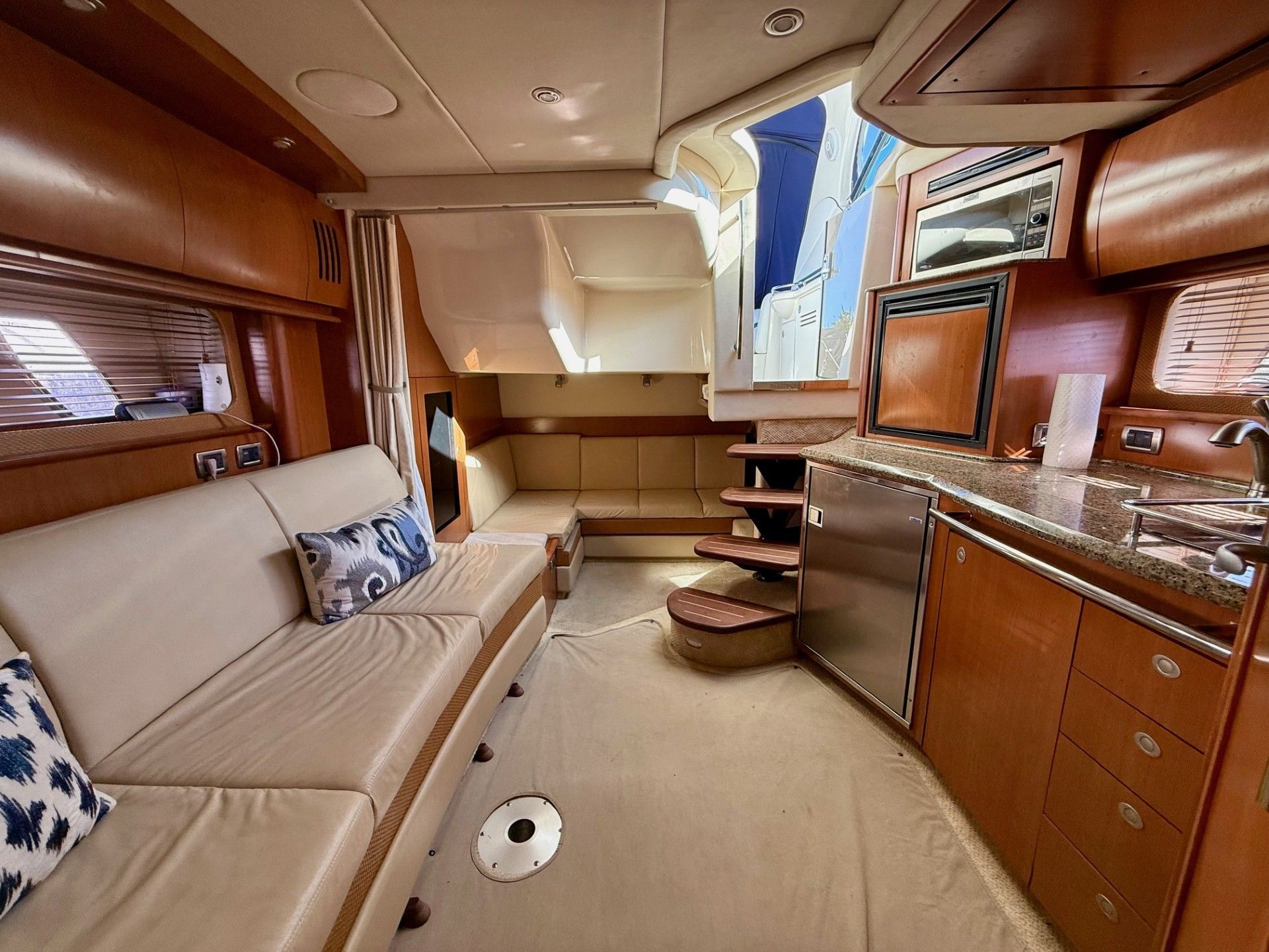 2006 Sea Ray 38 Sundancer - 35