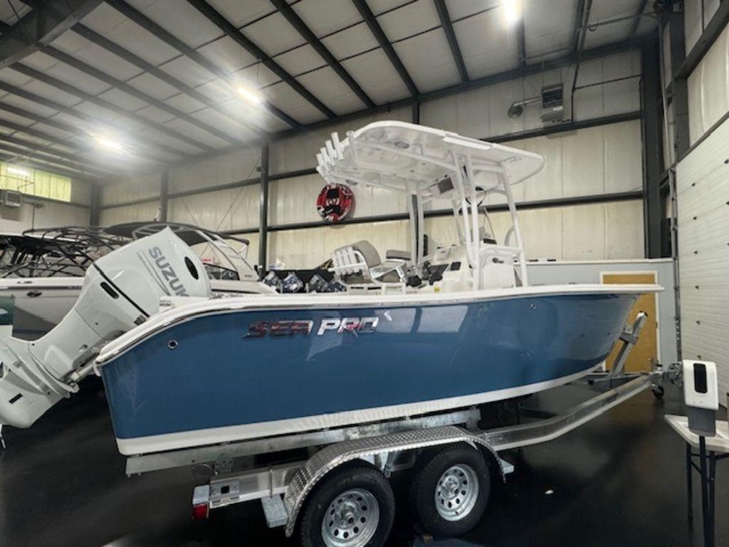 2025 Sea Pro 222 Center Console
