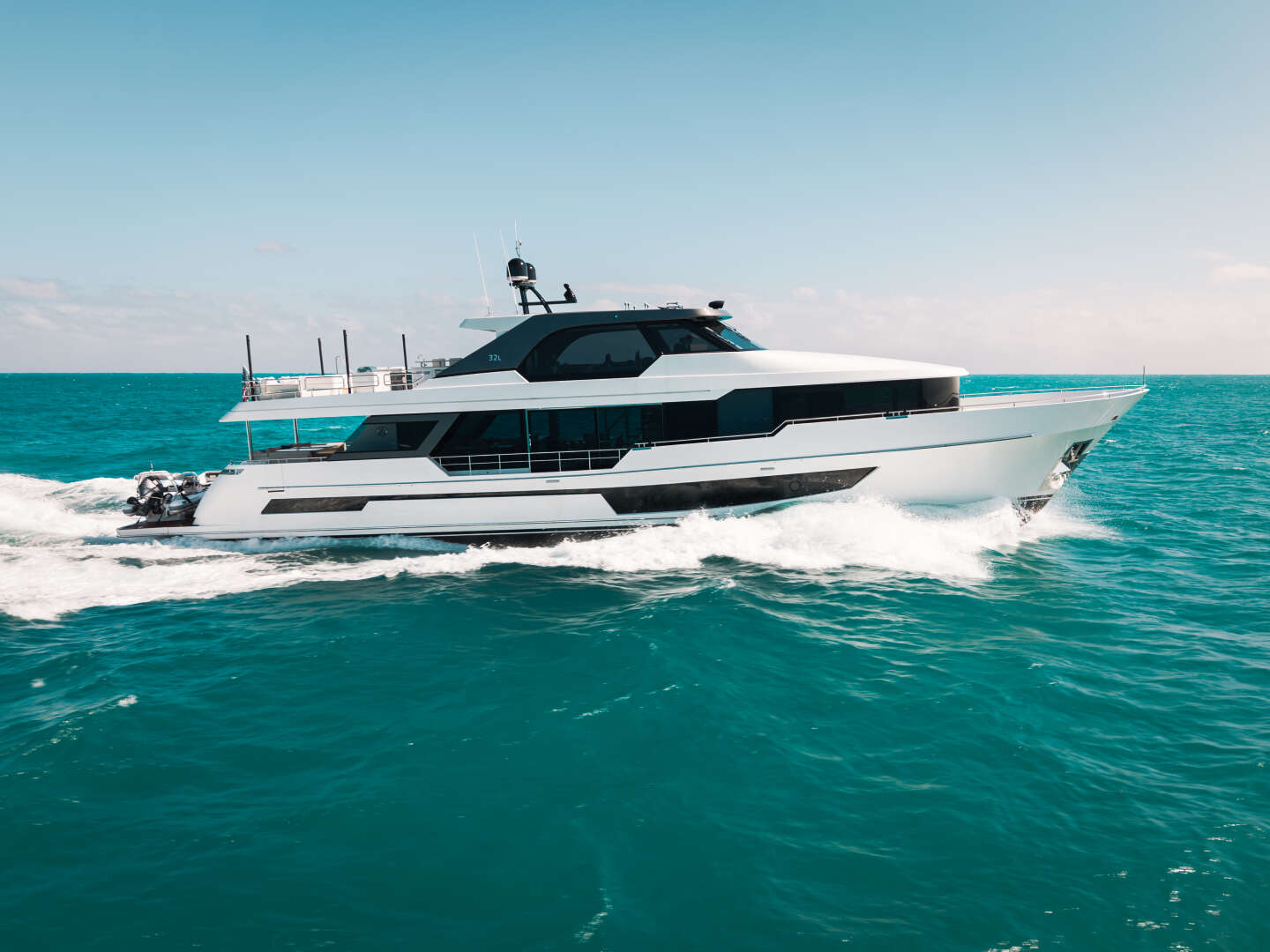 2024 Ocean Alexander 32L - Image 11