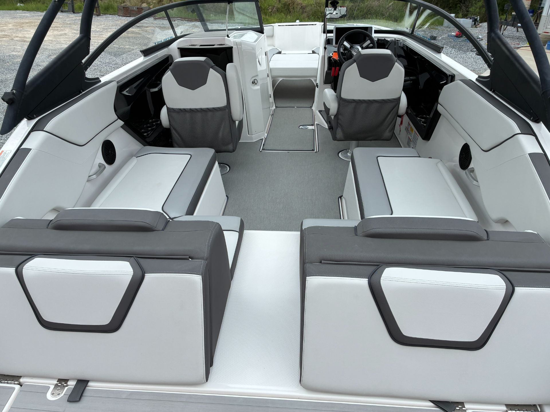 2023 Yamaha Boats AR250 - 8