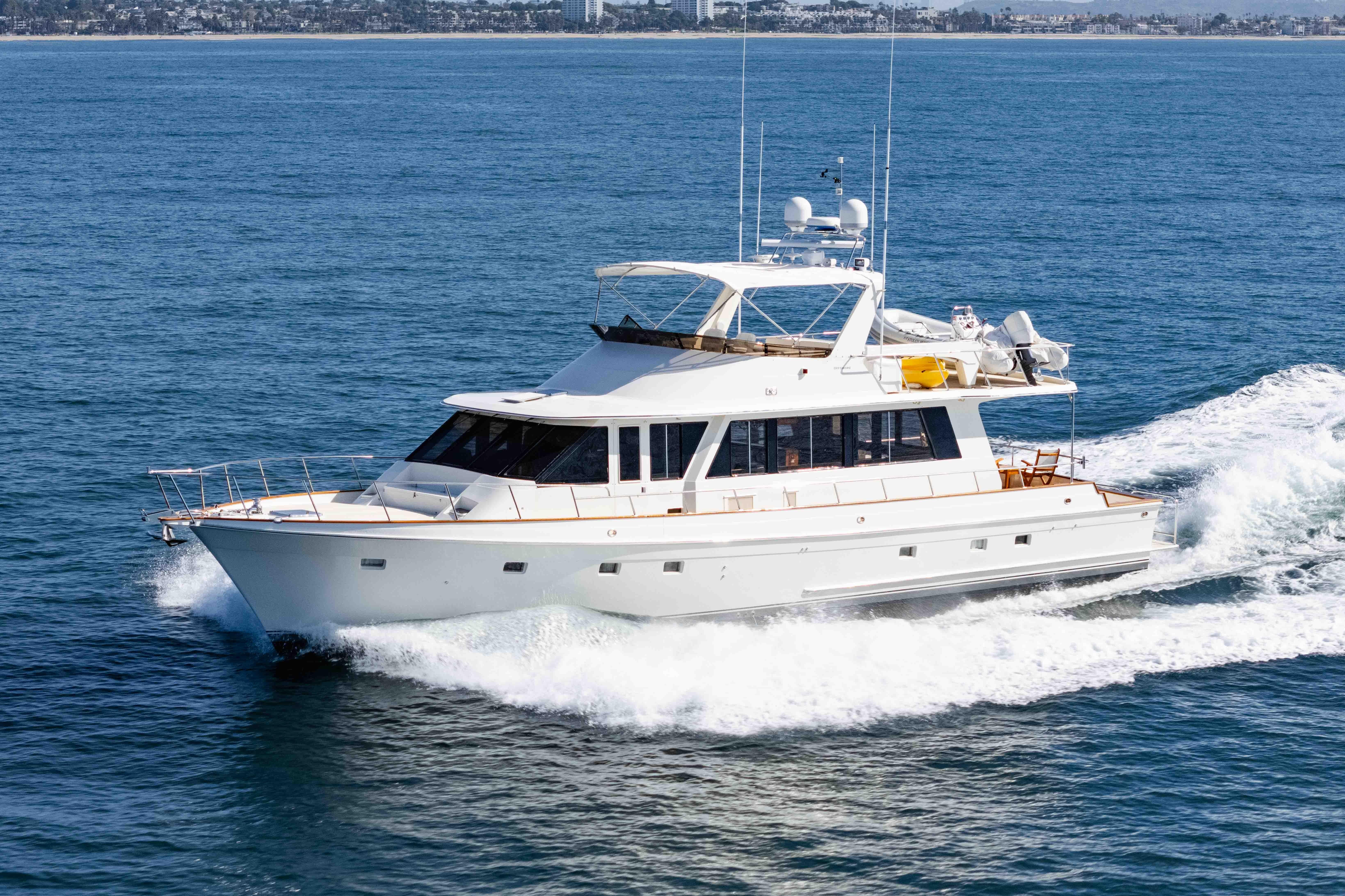 2000 Offshore Yachts Flushdeck