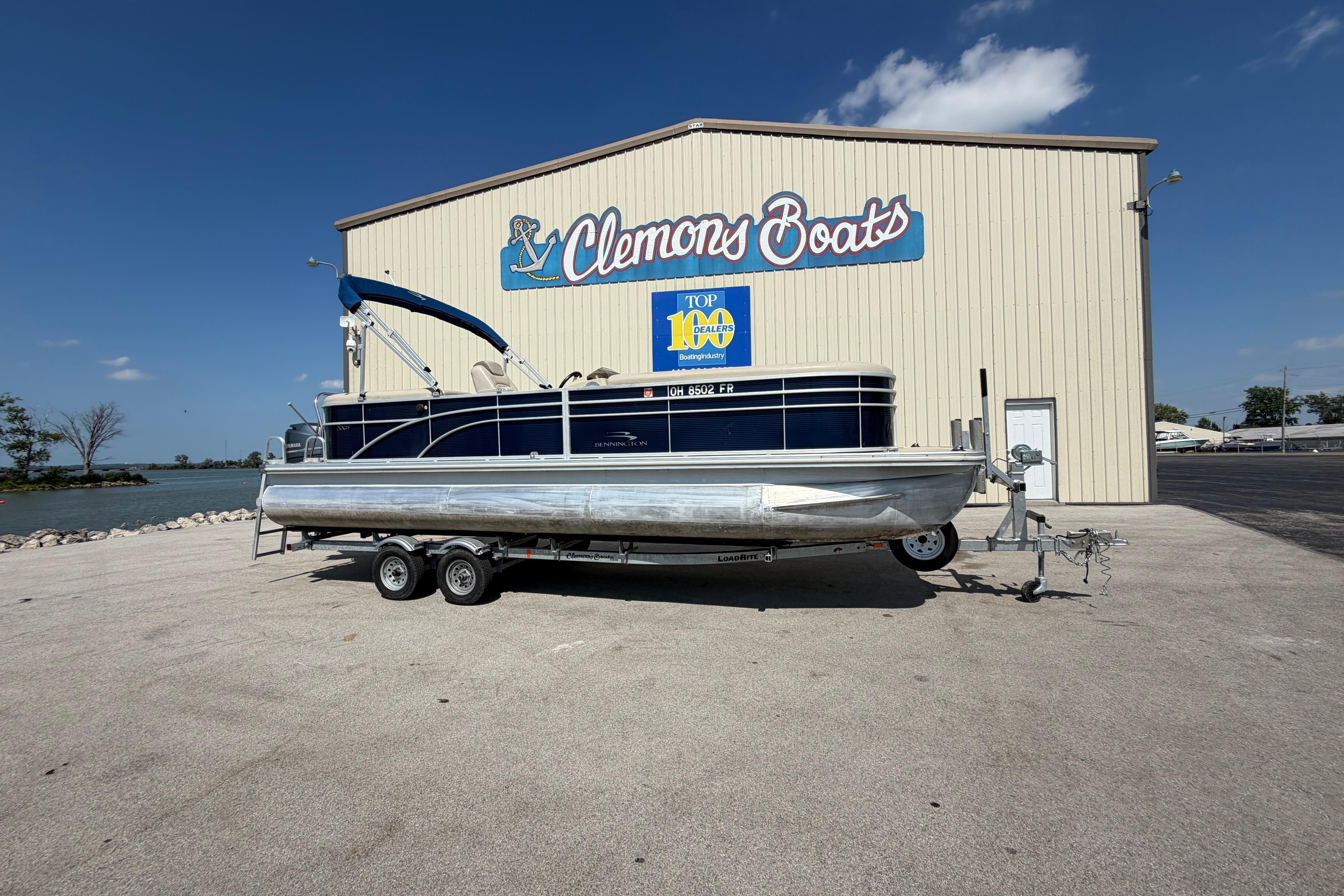 2017 Bennington 25 SSXAPG