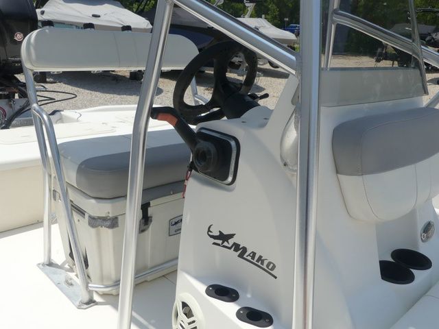 2021 Mako Pro Skiff 19 CC - 24