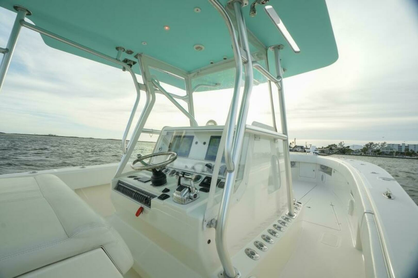 2013 SeaVee 390 - Image 25