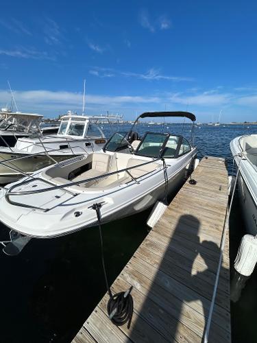 2017 Boston Whaler 230 Vantage - 2