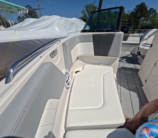 2026 Chaparral 23 SSi OB In Stock Trailer included - 32