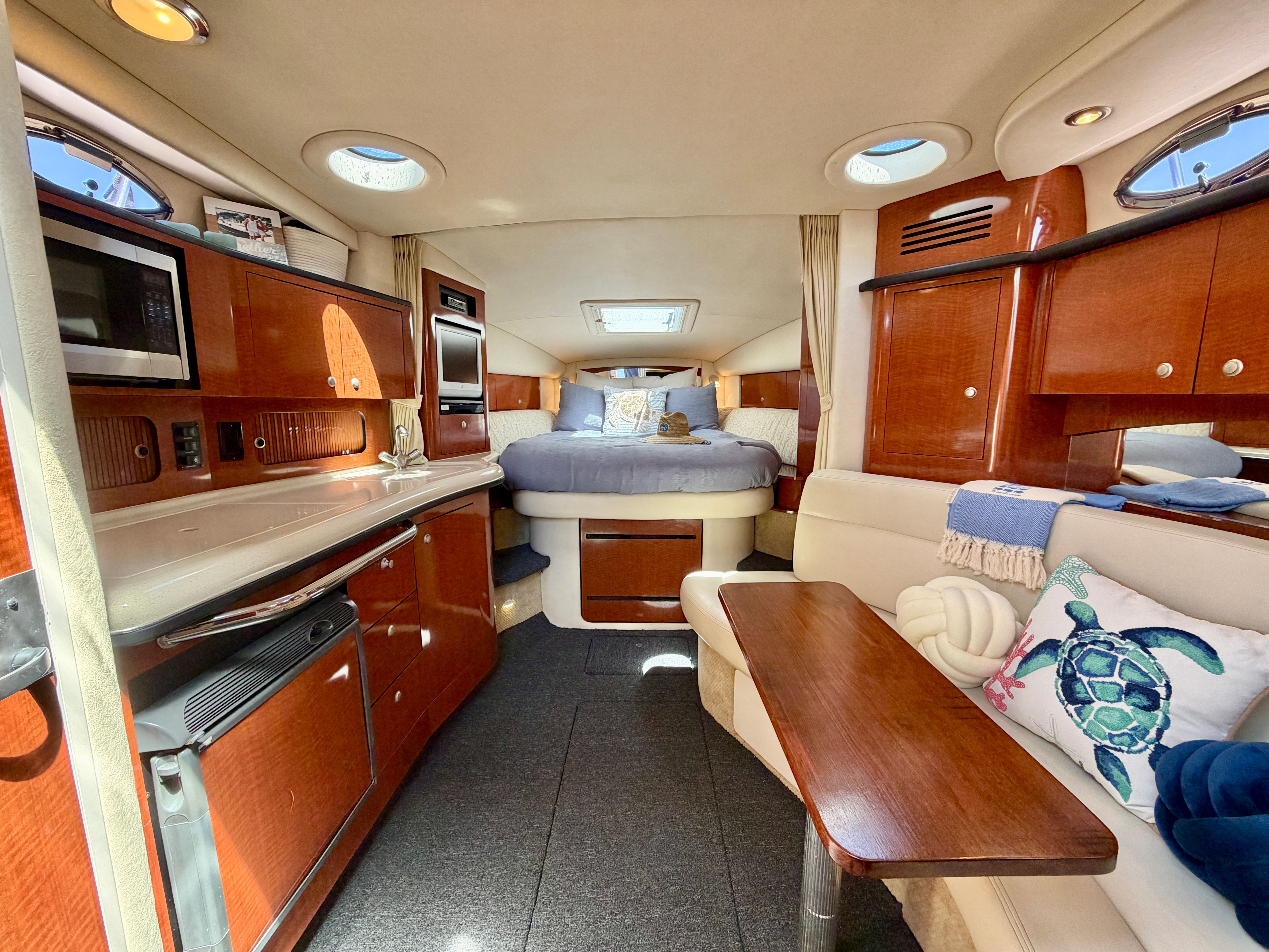 2005 Sea Ray Sundancer 320 - 12