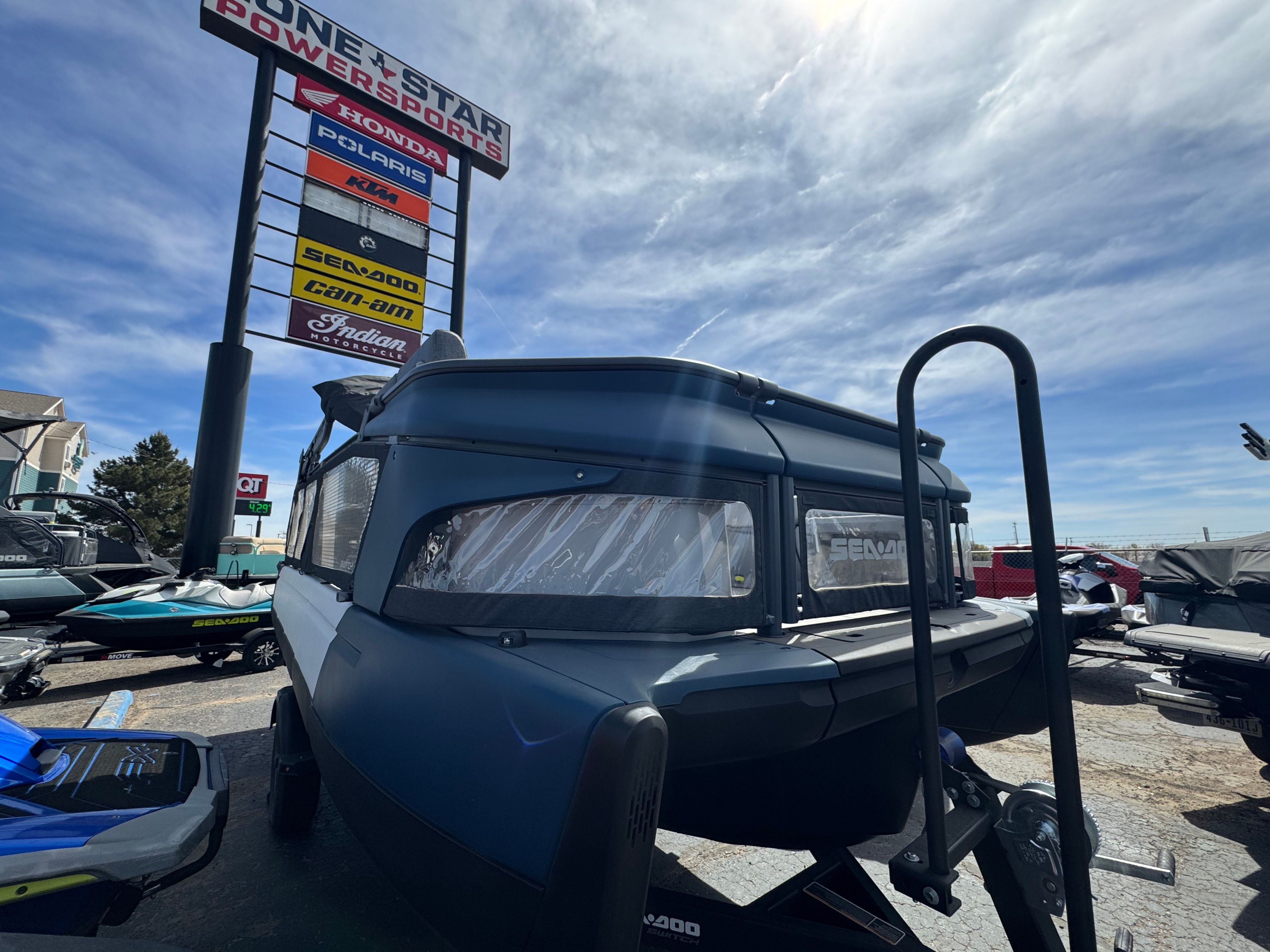 2026 Sea-Doo Switch Cruise 21 - 300 hp - Tech Package