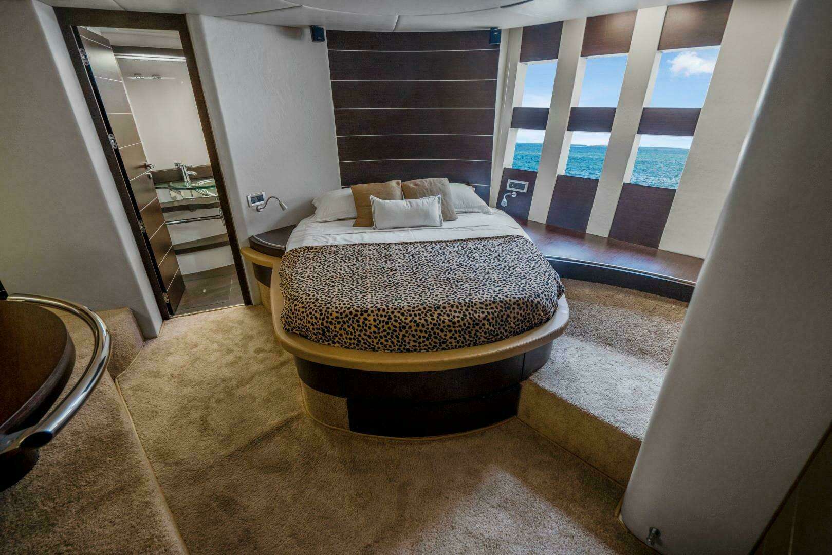 2007 Azimut 68S - Image 37