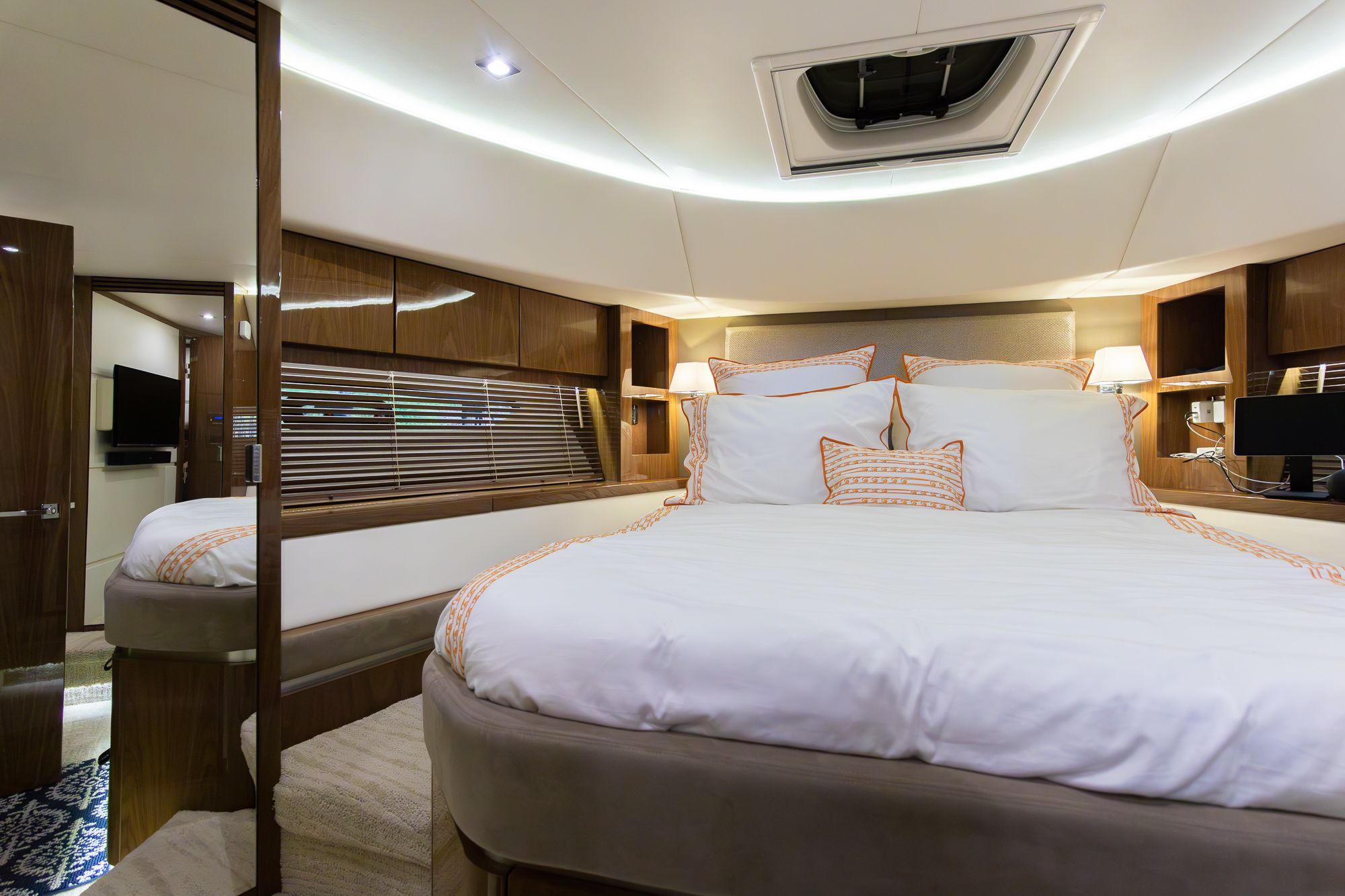 2018 Sea Ray L 650 FLY - 41