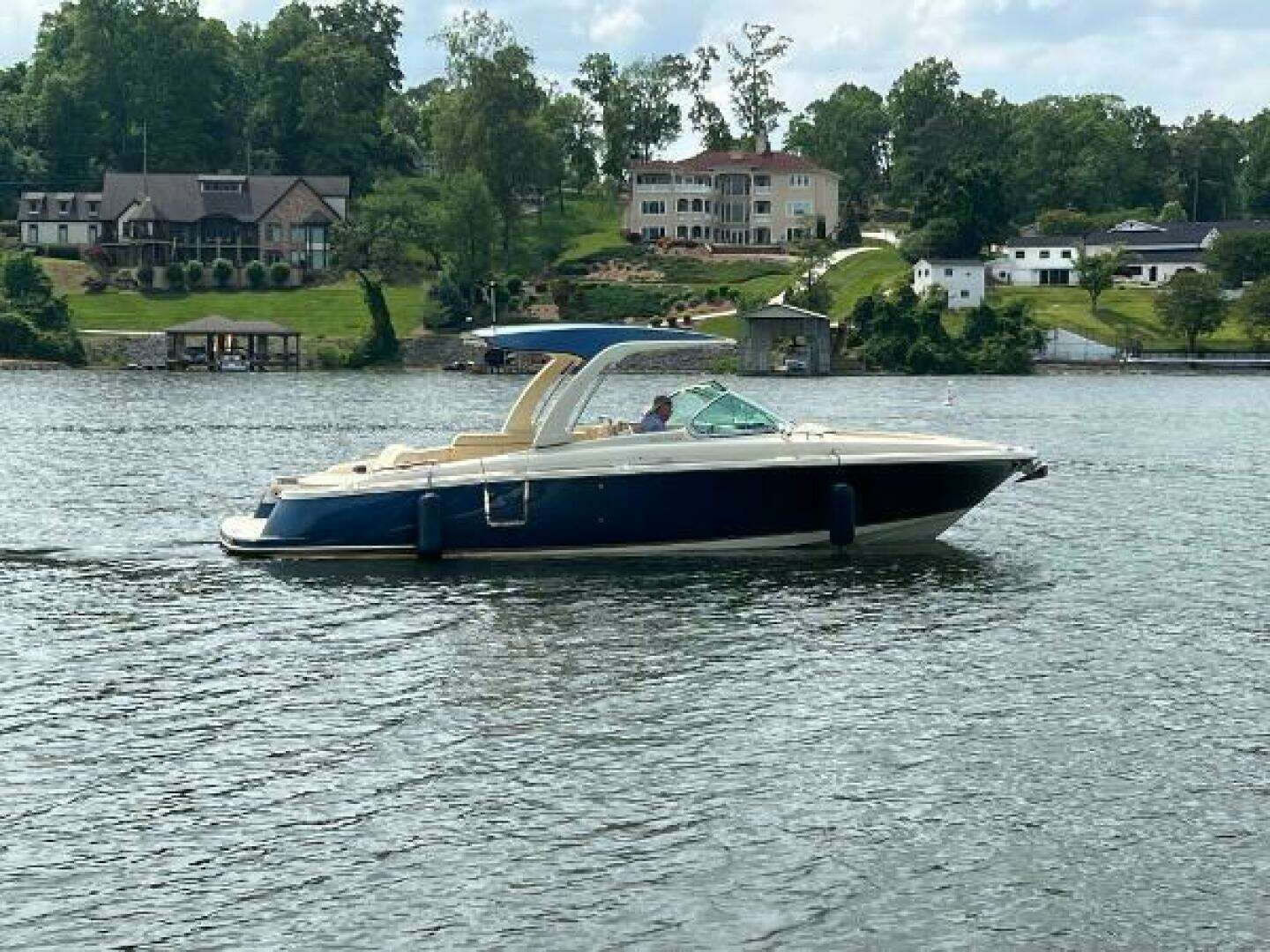 2020 Chris-Craft Launch 31 GT - Image 91