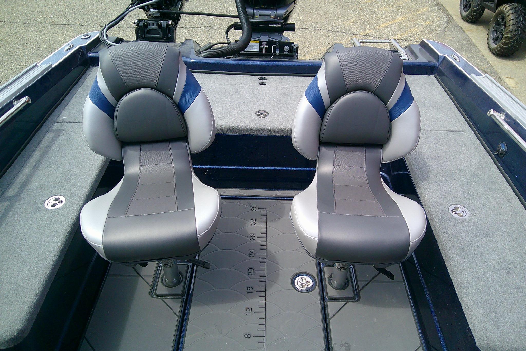 Two cushioned seats on a 2026 Nitro ZV21 Pro boat deck.