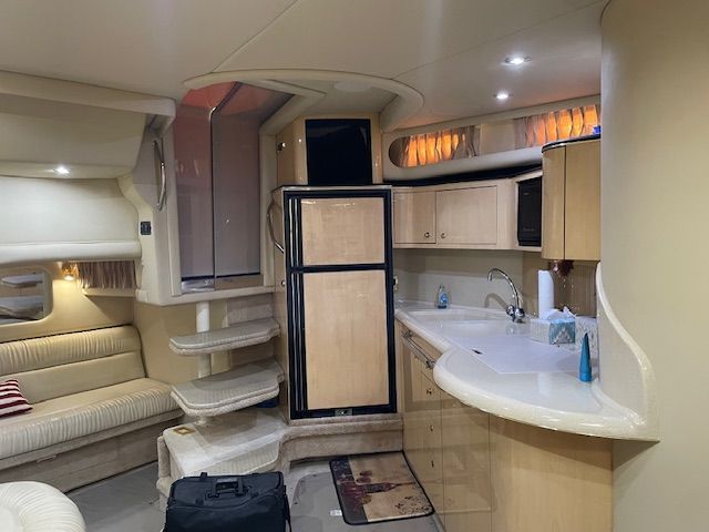 2000 Sea Ray 380 Sundancer - 5