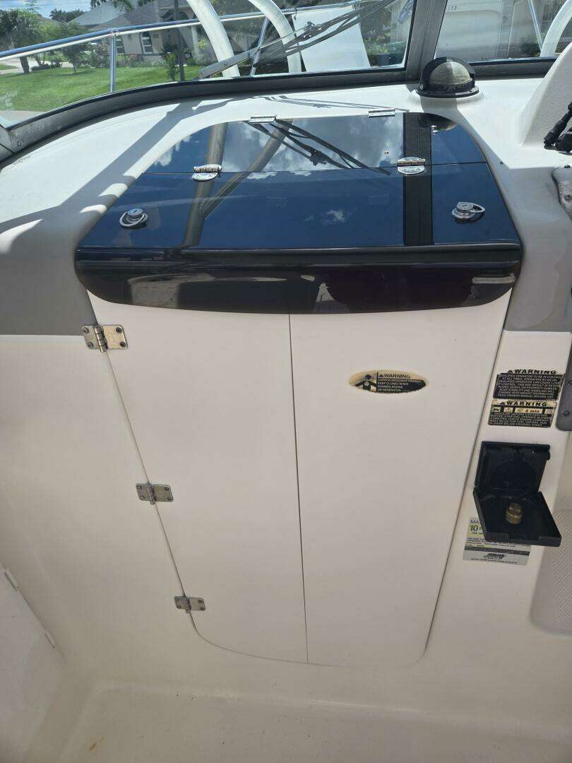 2005 Trophy — - Image 32