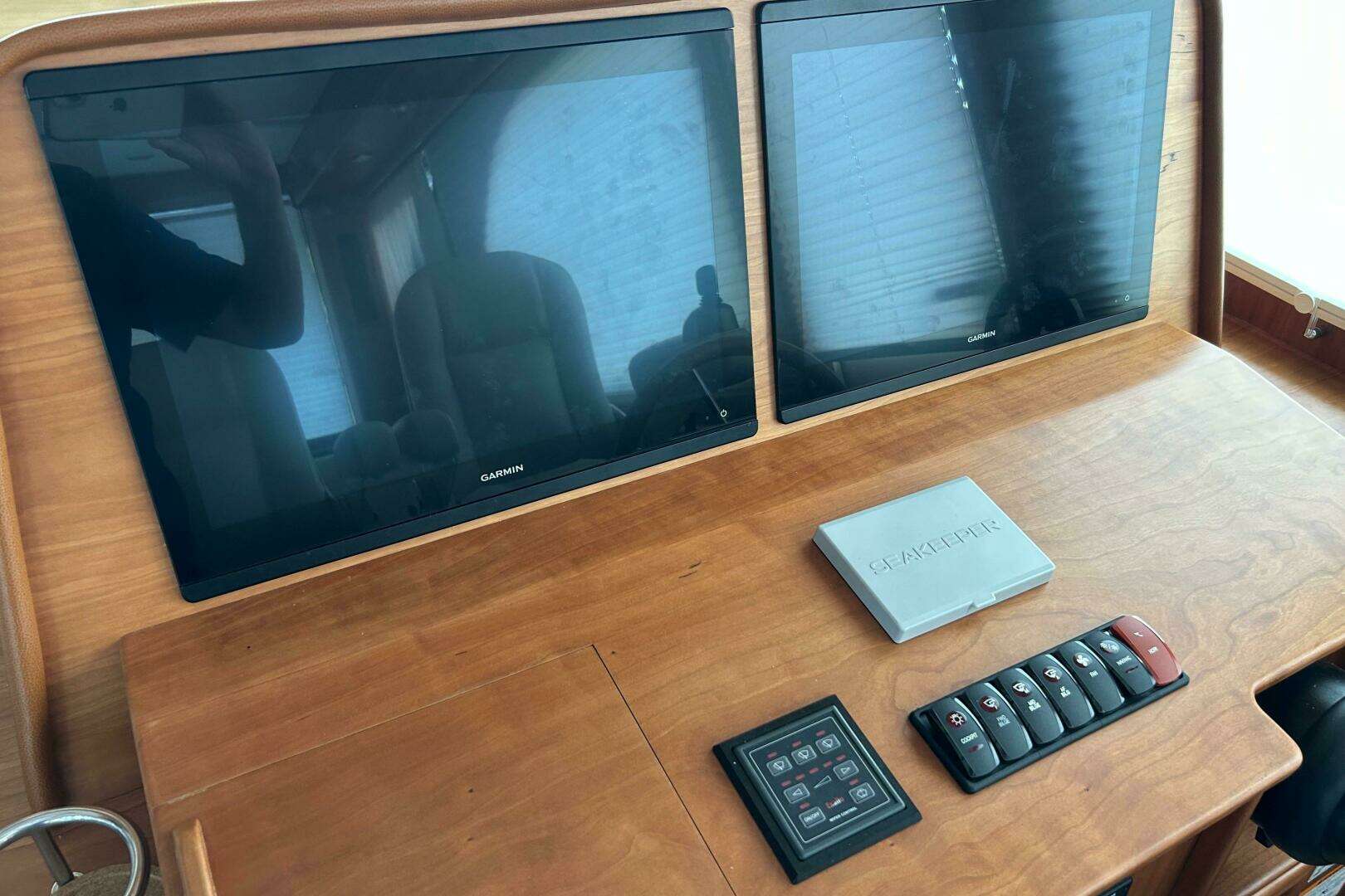 2022 Sabre 45 Salon Express - Image 17