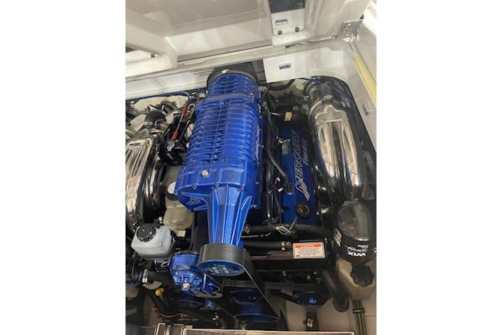 2007 Formula 382 FASTech engine with blue supercharger and polished components.