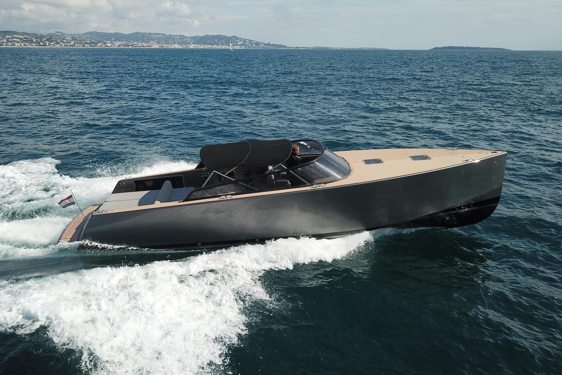 2010 VanDutch 40
