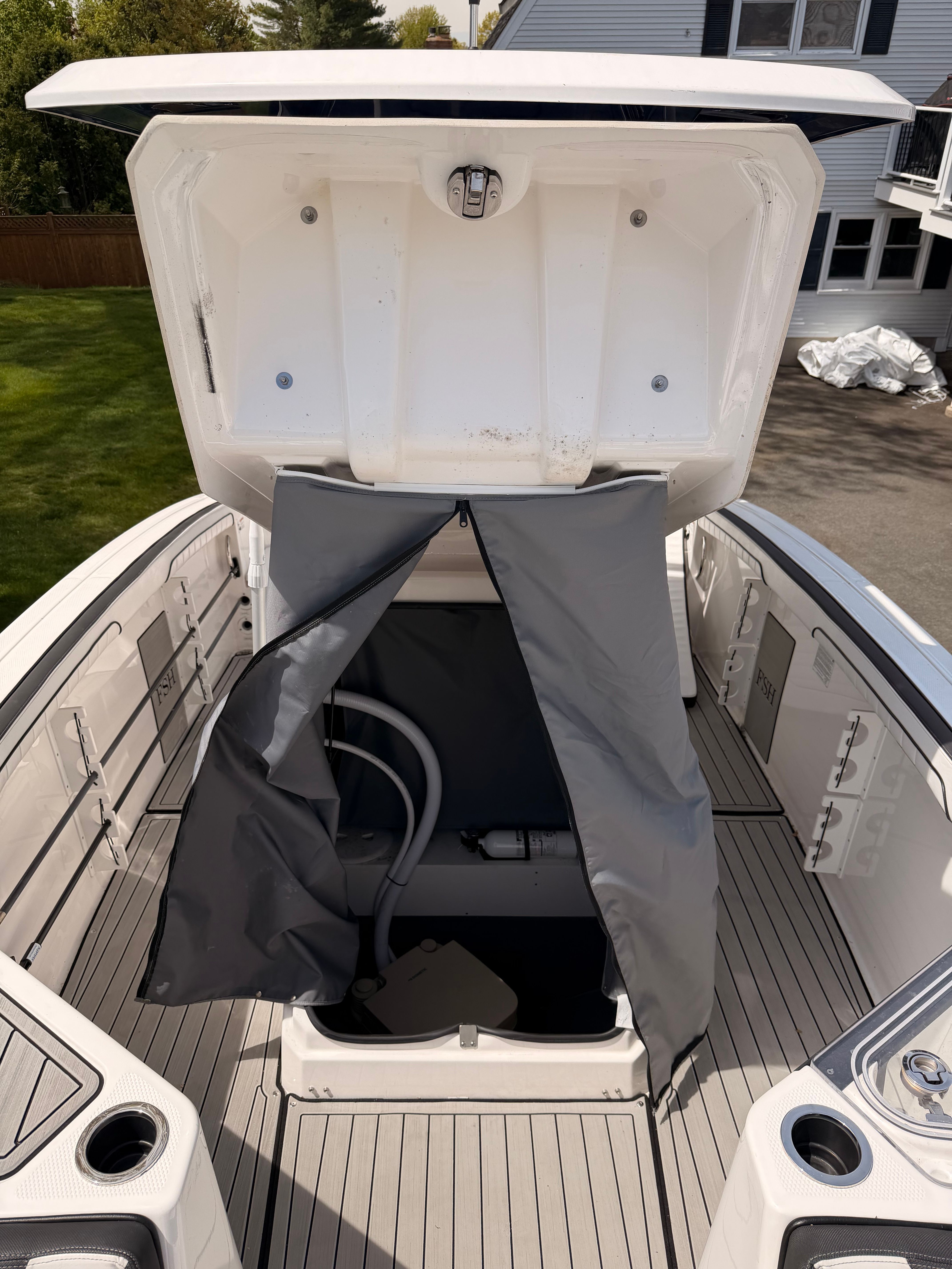 2022 Yamaha Boats 255 FSH Sport E - 11