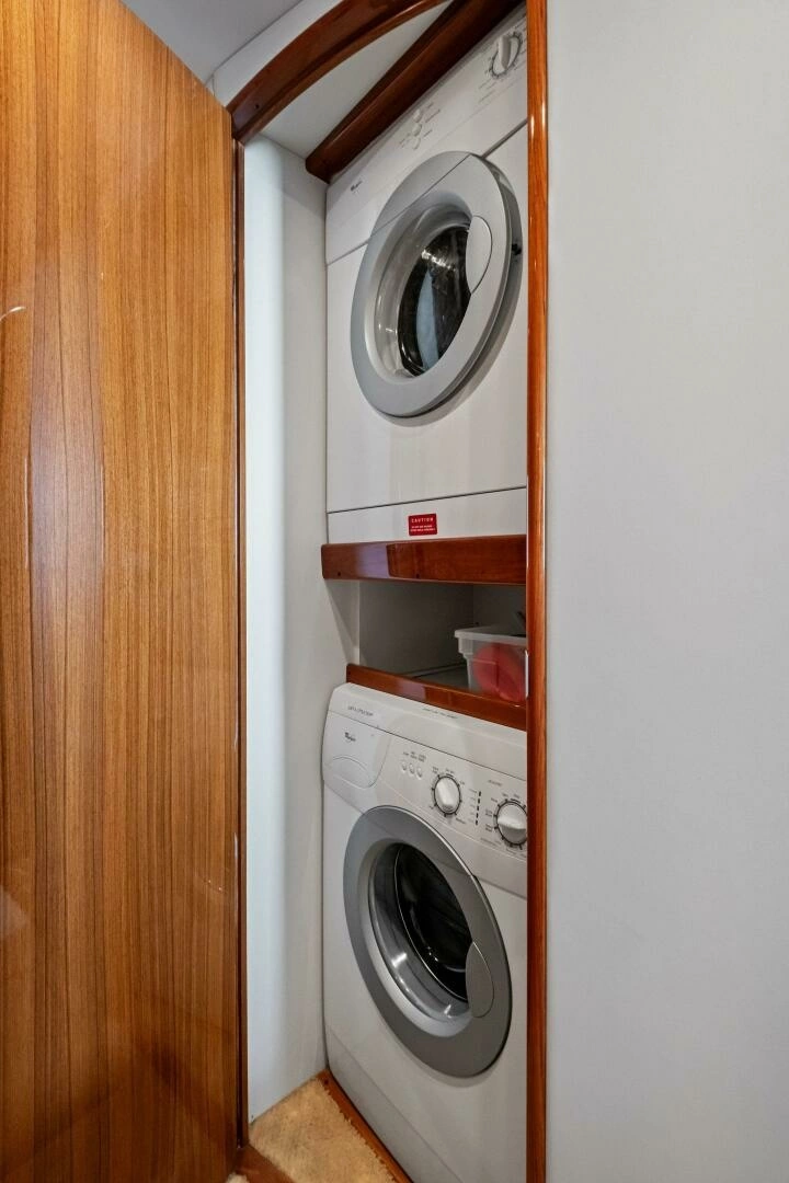 2008 Viking 64 Convertible - Image 70