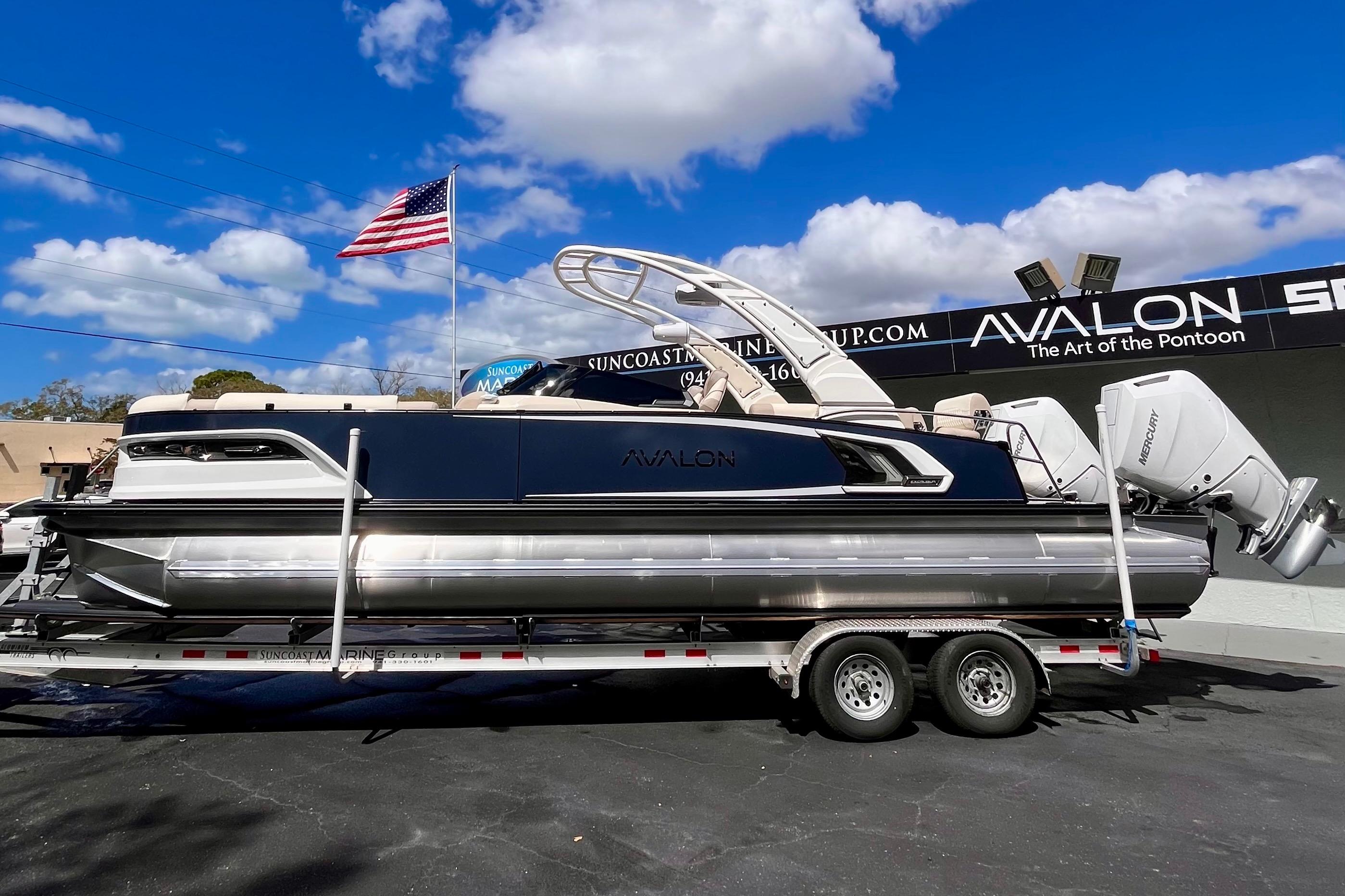 2026 Avalon Excalibur Elite Windshield - 27'