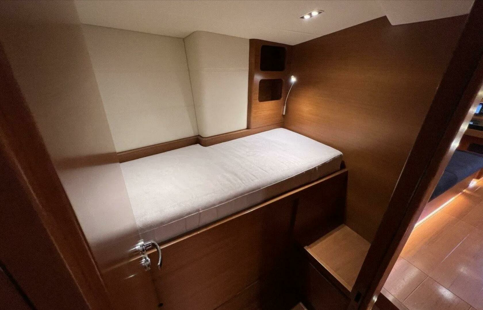 2016 Ice Yachts 62 evo - Image 14