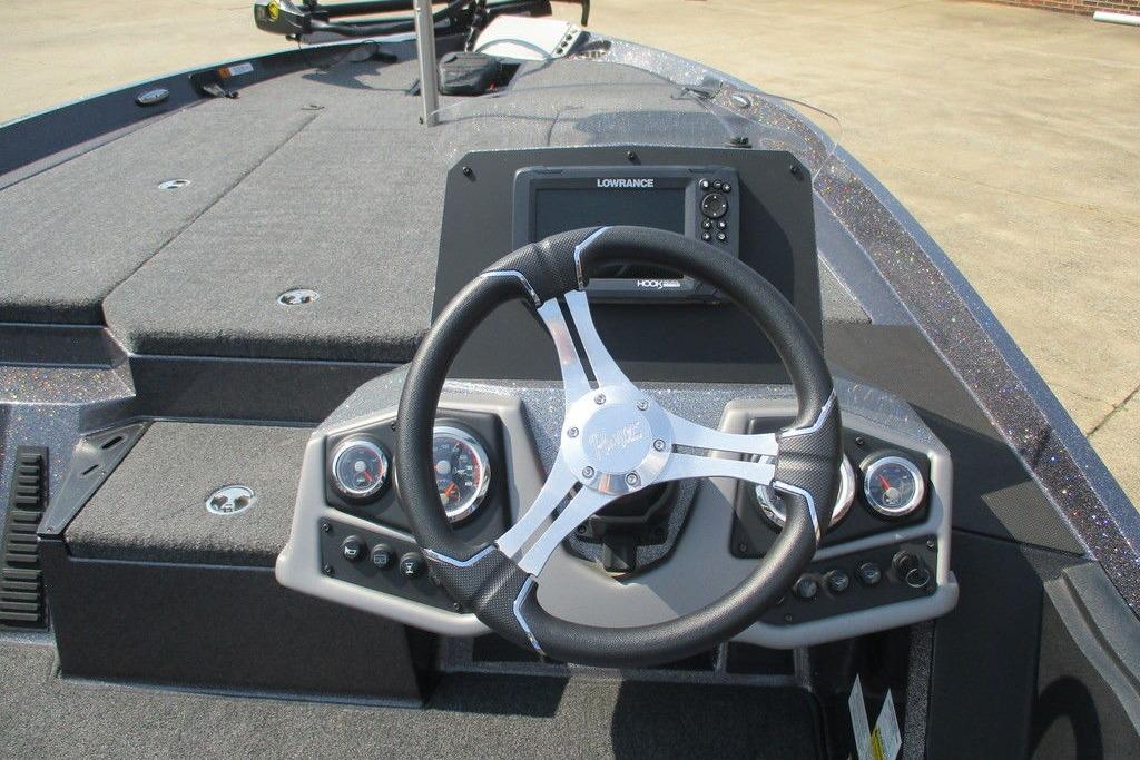 2022 Ranger Z185 boat dashboard with steering wheel and navigation system.