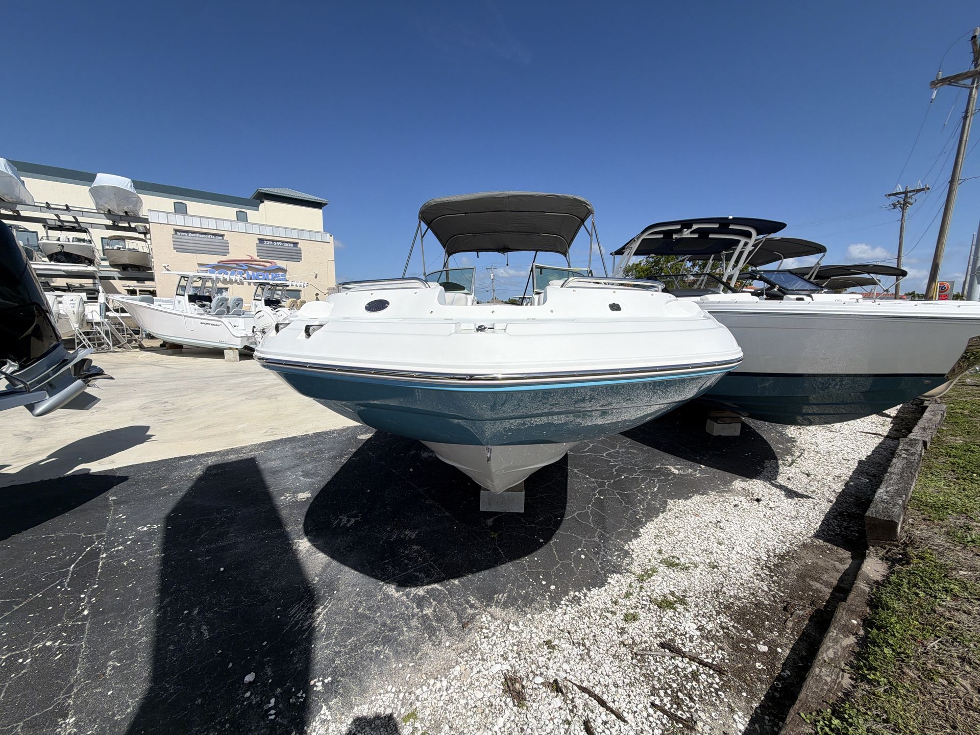 2026 Hurricane 2400 SD - 2