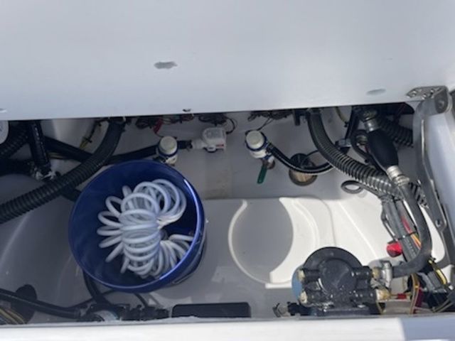 2025 Sportsman Masters 247OE Bay Boat - 8