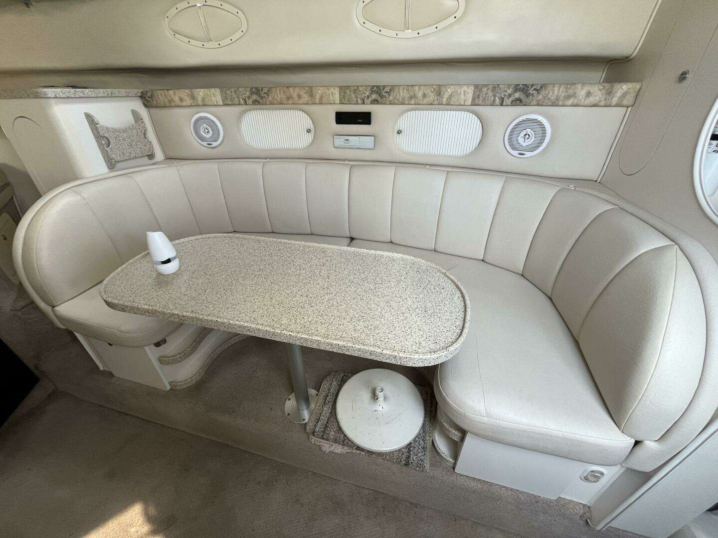 2000 Rinker Fiesta Vee 340 - Image 30