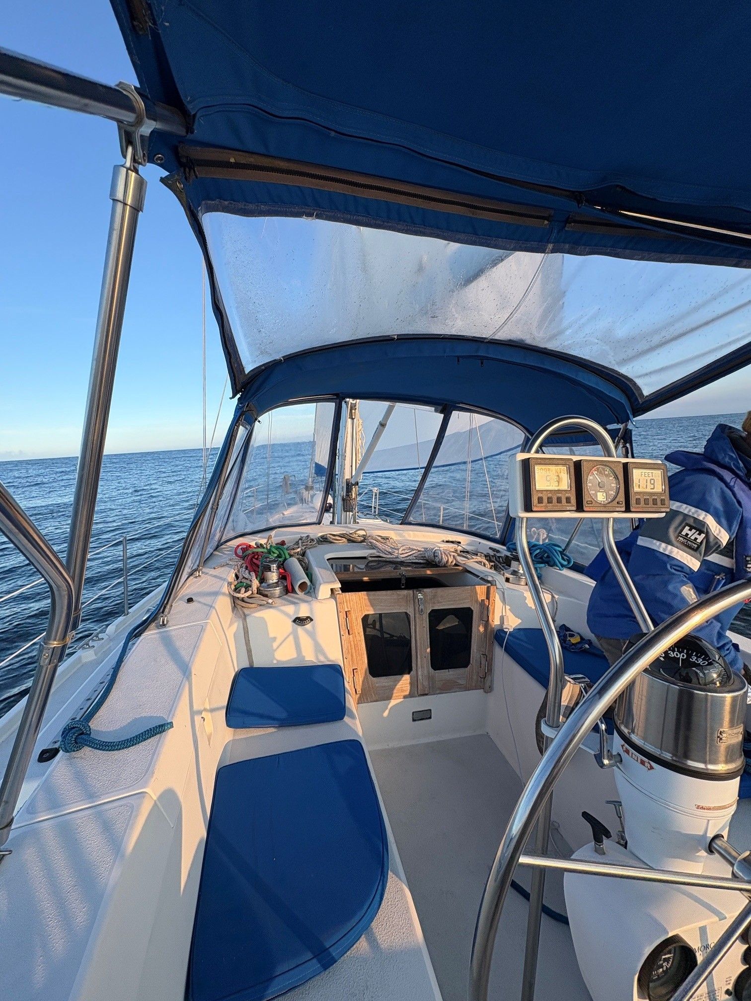 1993 Catalina 381 - 10