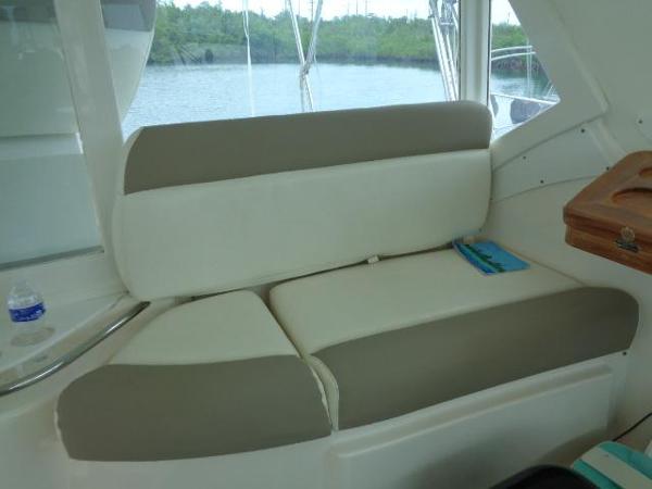 2004 Tiara Yachts 4400 Sovran - 35