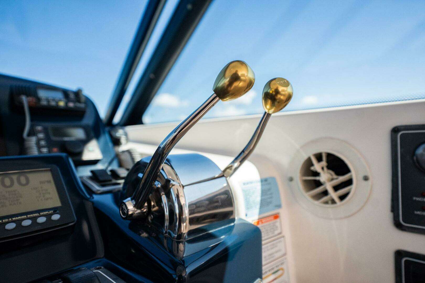 2004 Tiara Yachts 4200 Open - Image 45