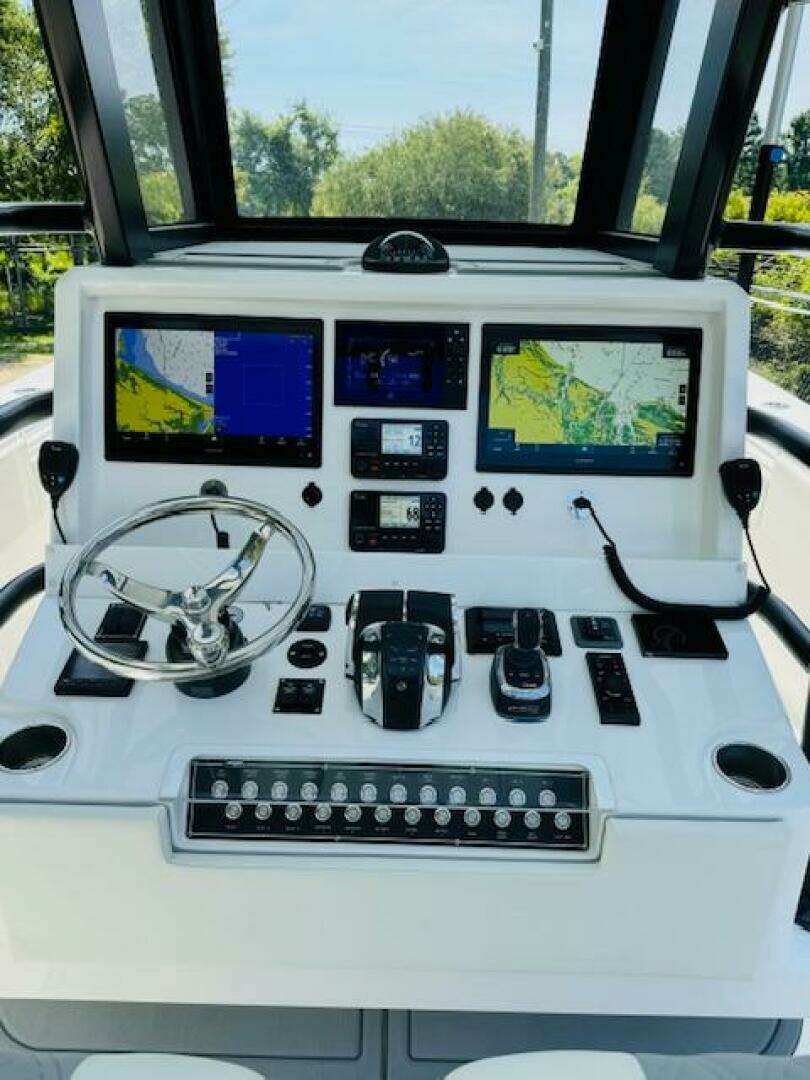 2022 Invincible 36 Open Fisherman - Image 11