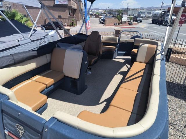 2025 Avalon Aura Pontoon Boats - 14
