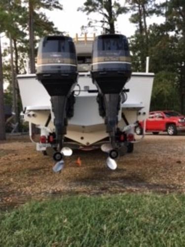 1993 Regulator 26 Express Cruiser - 16