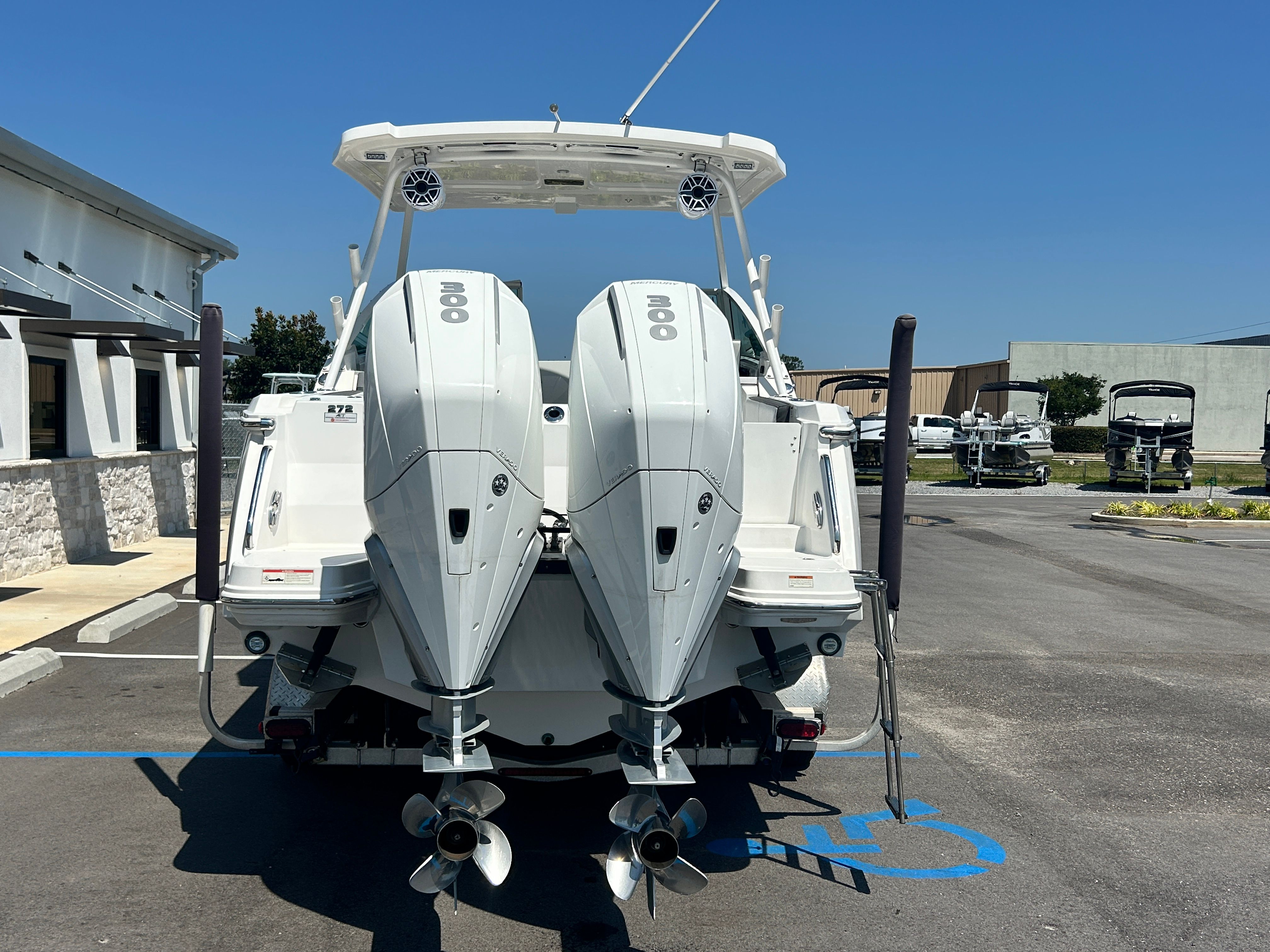 2019 Blackfin 272 DC - 8