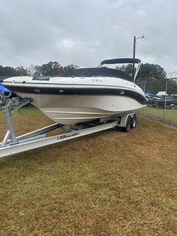 2014 Hurricane 2690 sun deck - 2